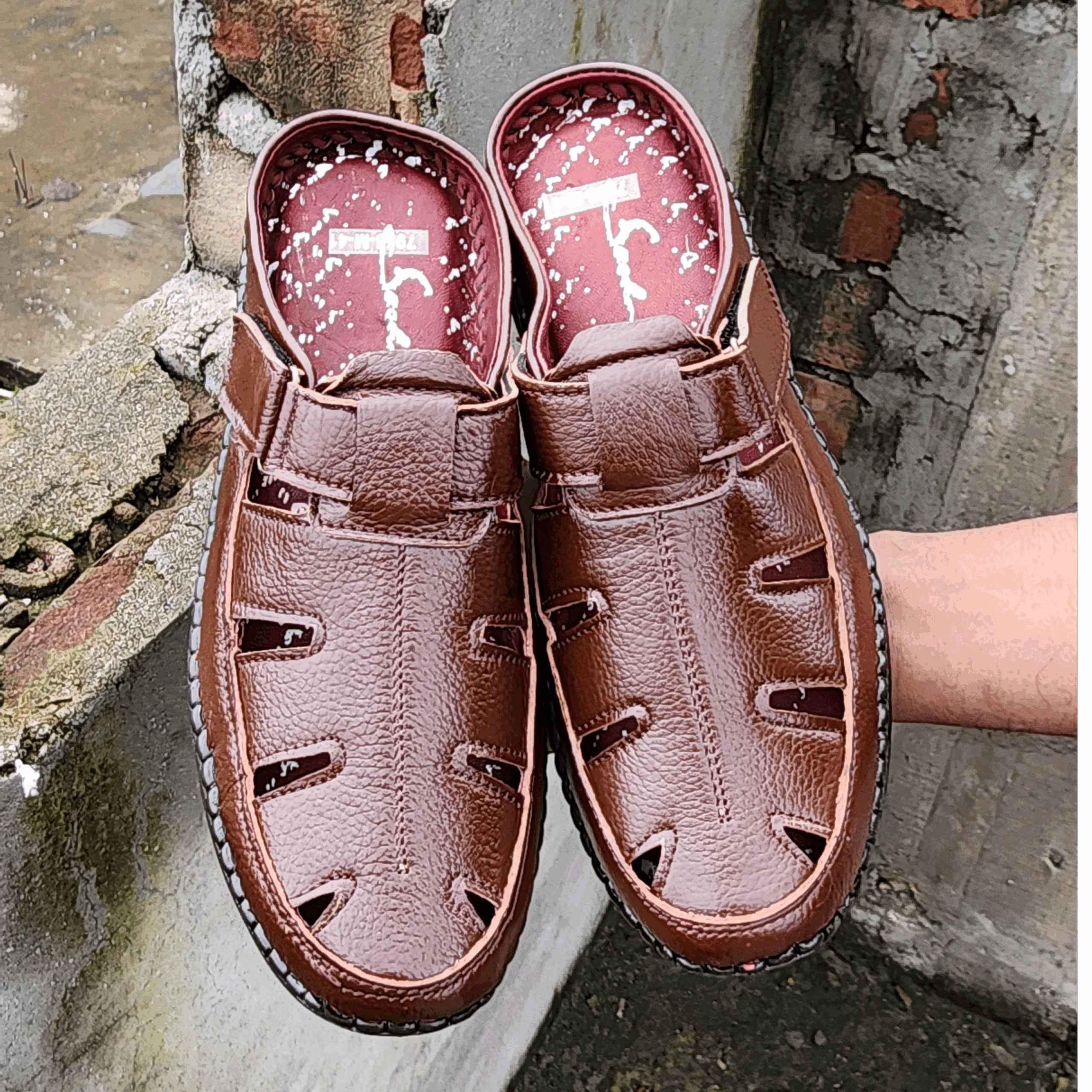 Genuine Sacchi Leather Code:36C